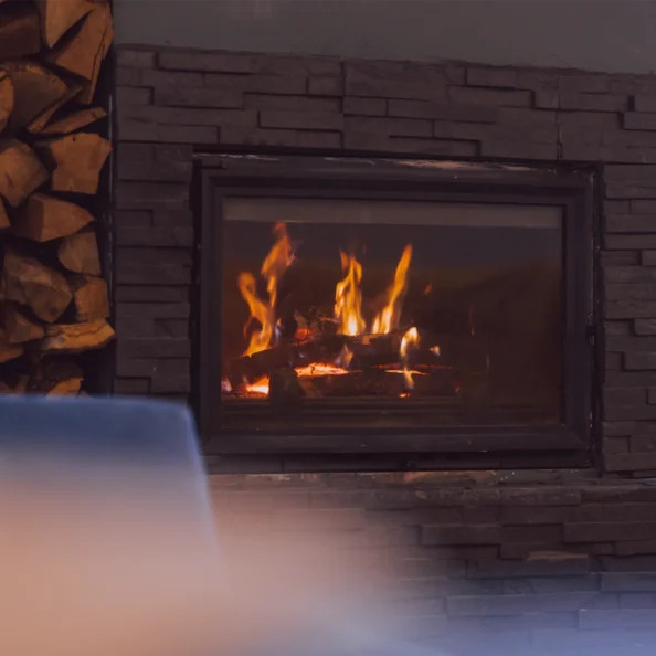 fireplace-detail-2024-10-17-10-30-40-utc